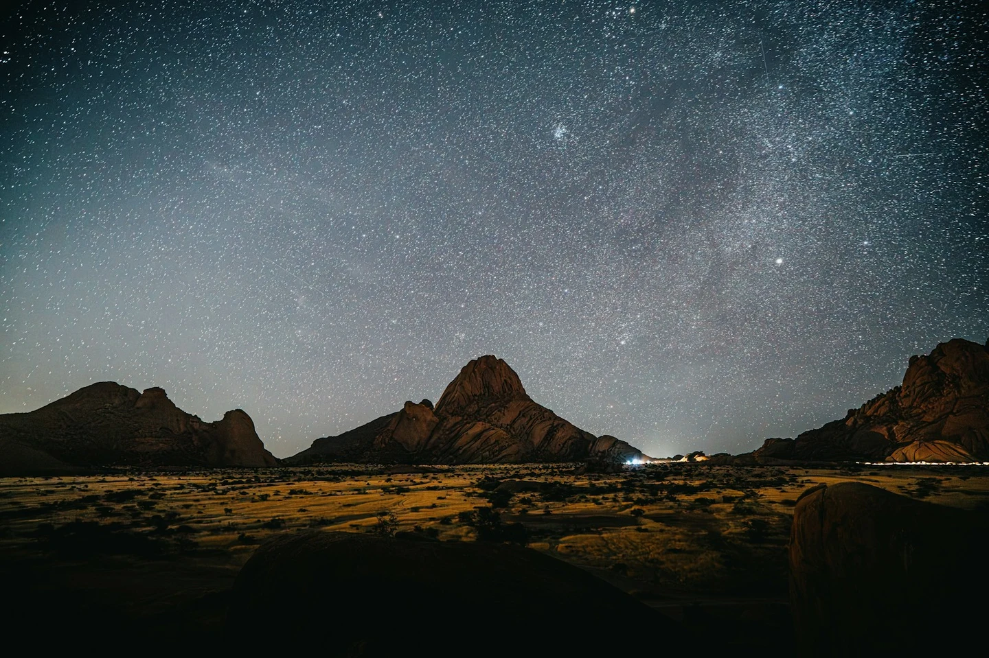 Milchstraße über der Spitzkoppe bei Nacht