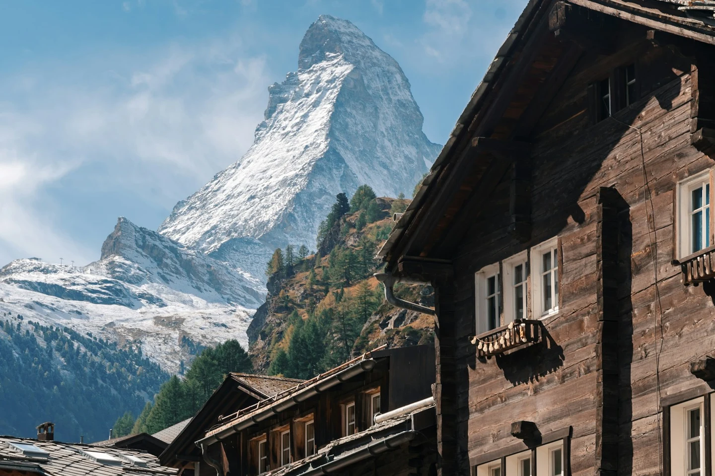 Zermatter Holzhäuser vor dem Matterhorn
